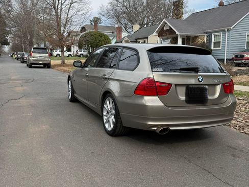 Used 2012 BMW 328i xDrive Wagon image 8