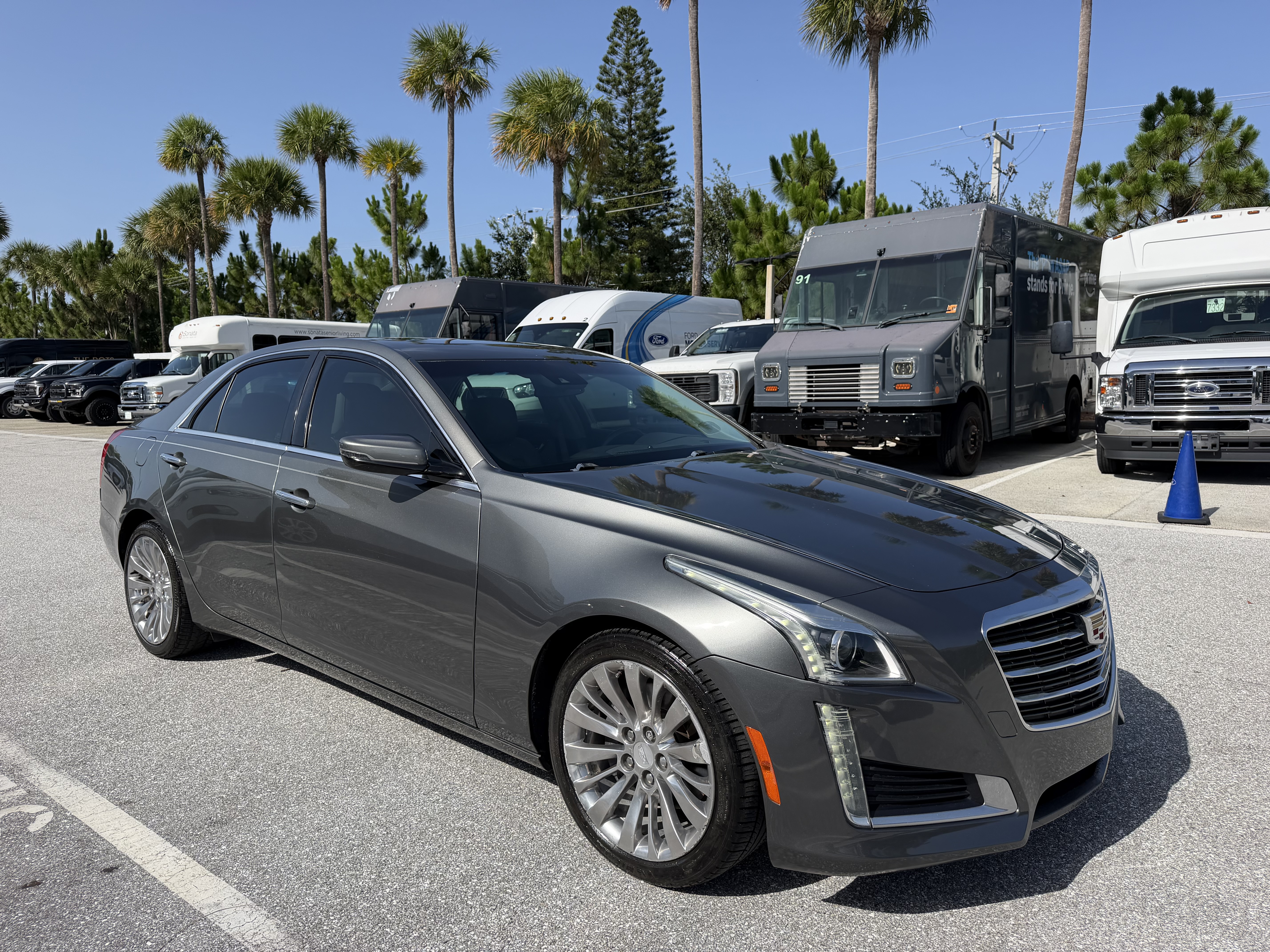 Used 2016 Cadillac CTS Luxury RWD image 2