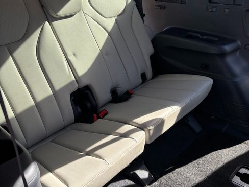 Used 2022 Hyundai Palisade SEL w/ 8P Bench Seat Package image 17