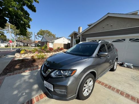 Used 2018 Nissan Rogue S w/ S Value Package FWD image 5