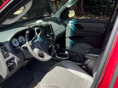 Used 2006 Ford Escape XLT AWD/4WD image 8