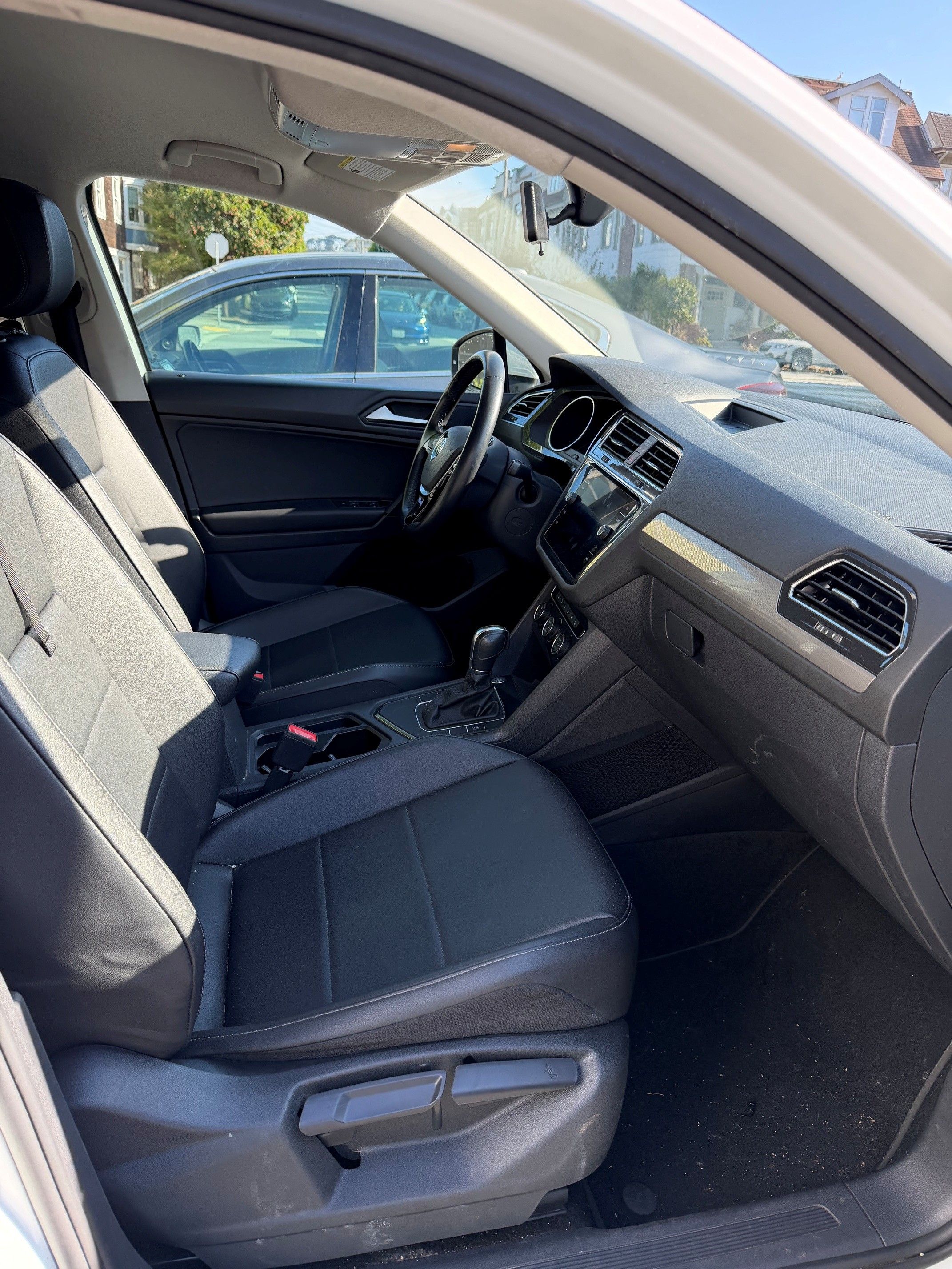 Used 2019 Volkswagen Tiguan SE FWD image 8