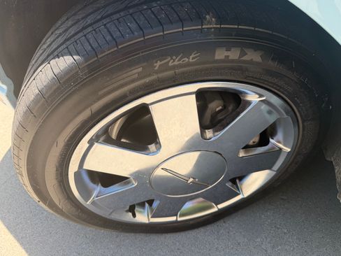 Used 2003 Ford Thunderbird RWD image 2