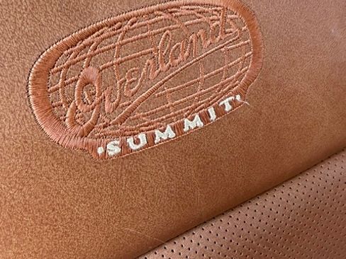 Used 2011 Jeep Grand Cherokee Overland Summit image 2