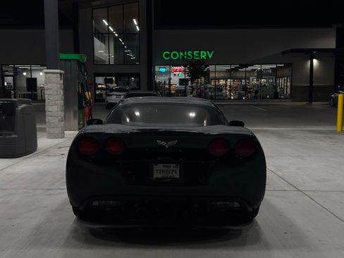 Used 2013 Chevrolet Corvette Coupe w/ 2LT Preferred Equipment Group image 2