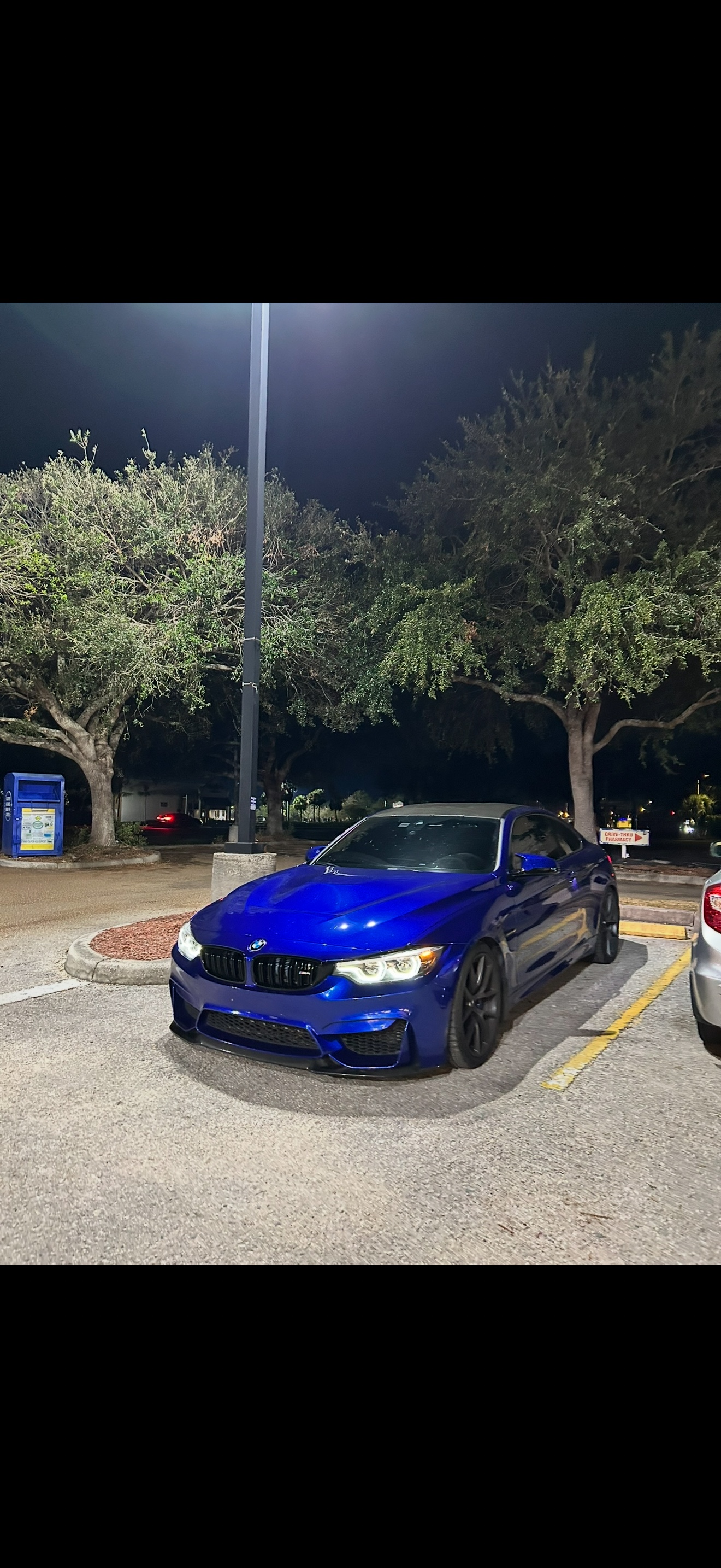 Used 2019 BMW M4 CS w/ Executive Package RWD image 6