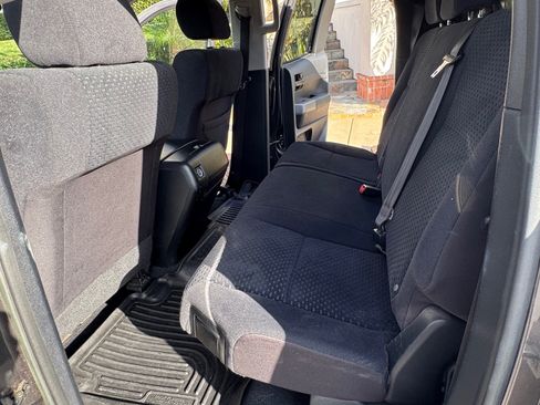 Used 2013 Toyota Tundra SR5 image 9