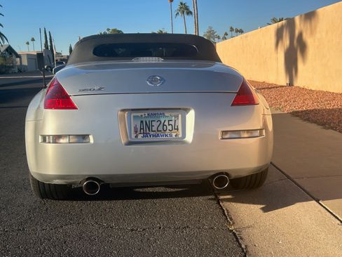Used 2008 Nissan 350Z Enthusiast image 10