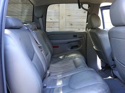 Used 2006 Chevrolet Silverado 1500 LT w/ Onstar Plus Package image 9