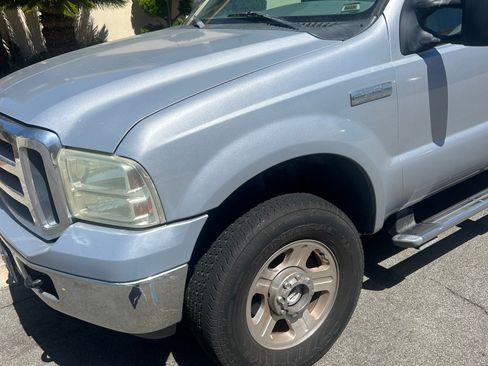 Used 2006 Ford F350 Lariat AWD/4WD image 13
