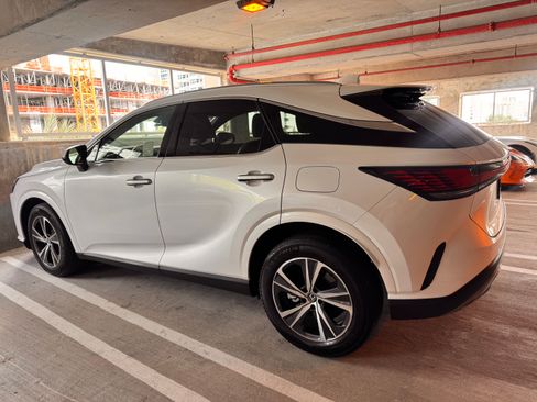 Used 2024 Lexus RX 350 FWD image 5