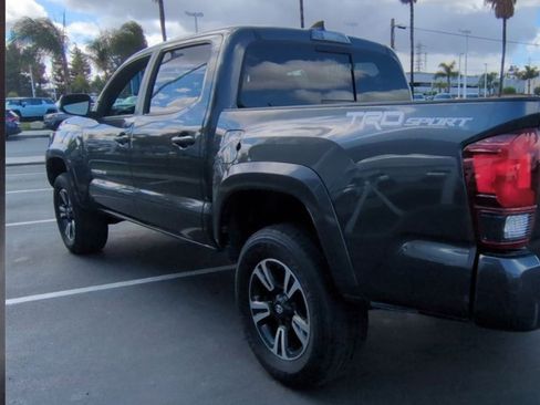 Used 2017 Toyota Tacoma TRD Pro image 1