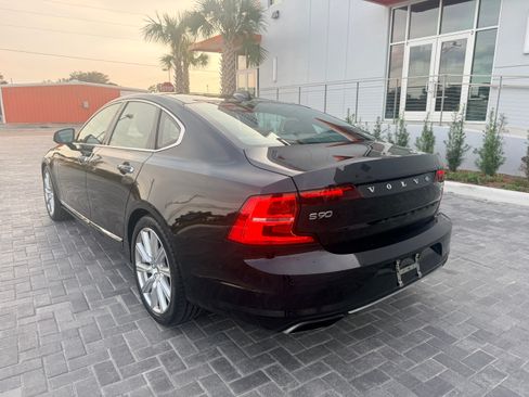 Used 2017 Volvo S90 T5 Inscription w/ Convenience Package image 4