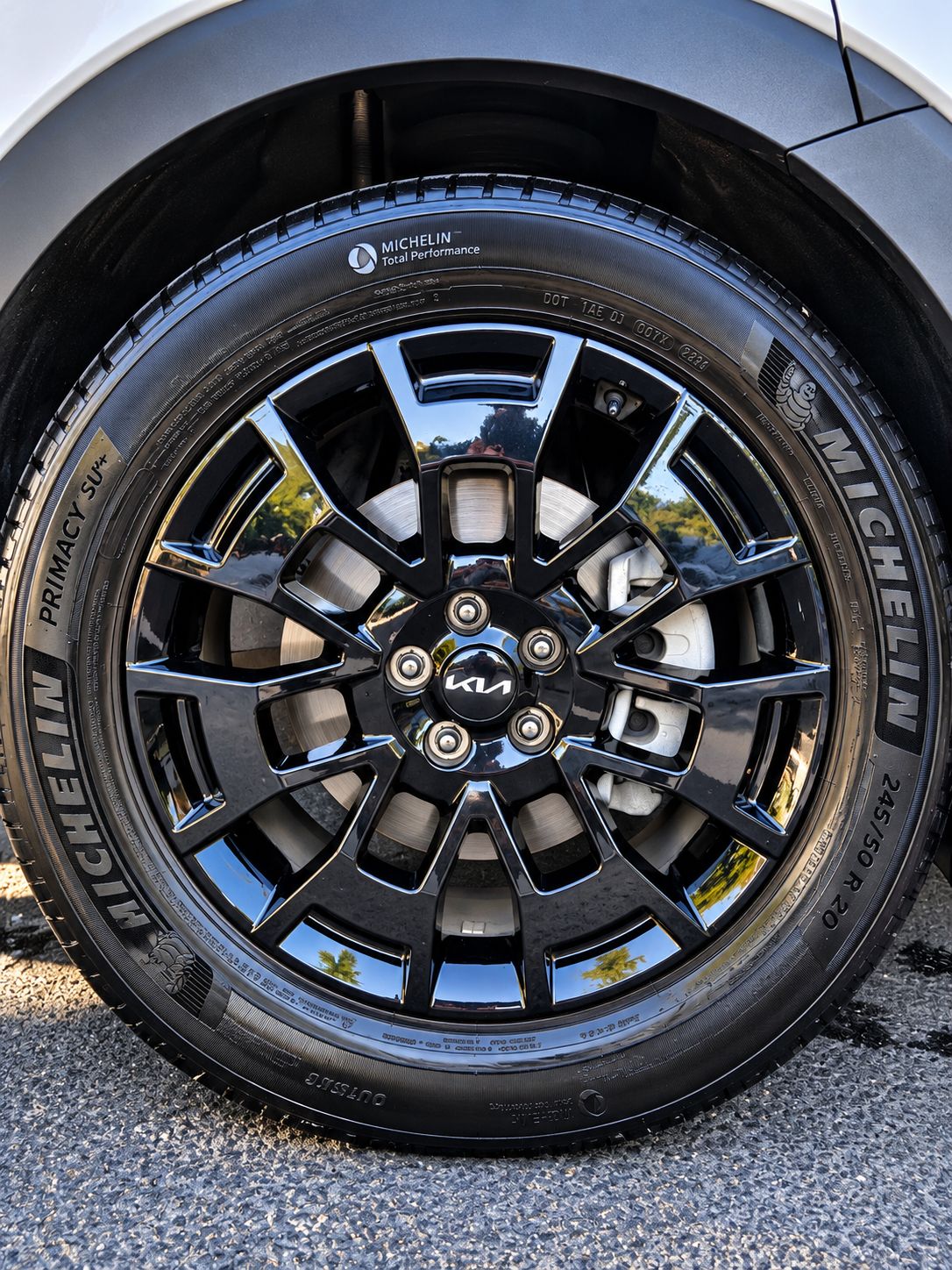 Used 2022 Kia Telluride SX w/ SX Prestige Package AWD/4WD image 9