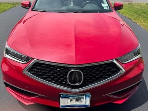 Used 2019 Acura TLX w/ Technology Package FWD image 2