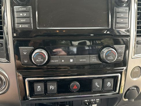 Used 2019 Nissan Titan Platinum Reserve w/ Platinum Utility Package image 16