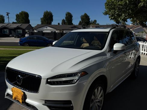 Used 2016 Volvo XC90 T6 Momentum w/ Protection Package Plus AWD/4WD image 1