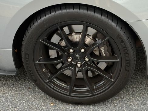 Used 2020 Ford Mustang Shelby GT350 w/ Technology Package image 11