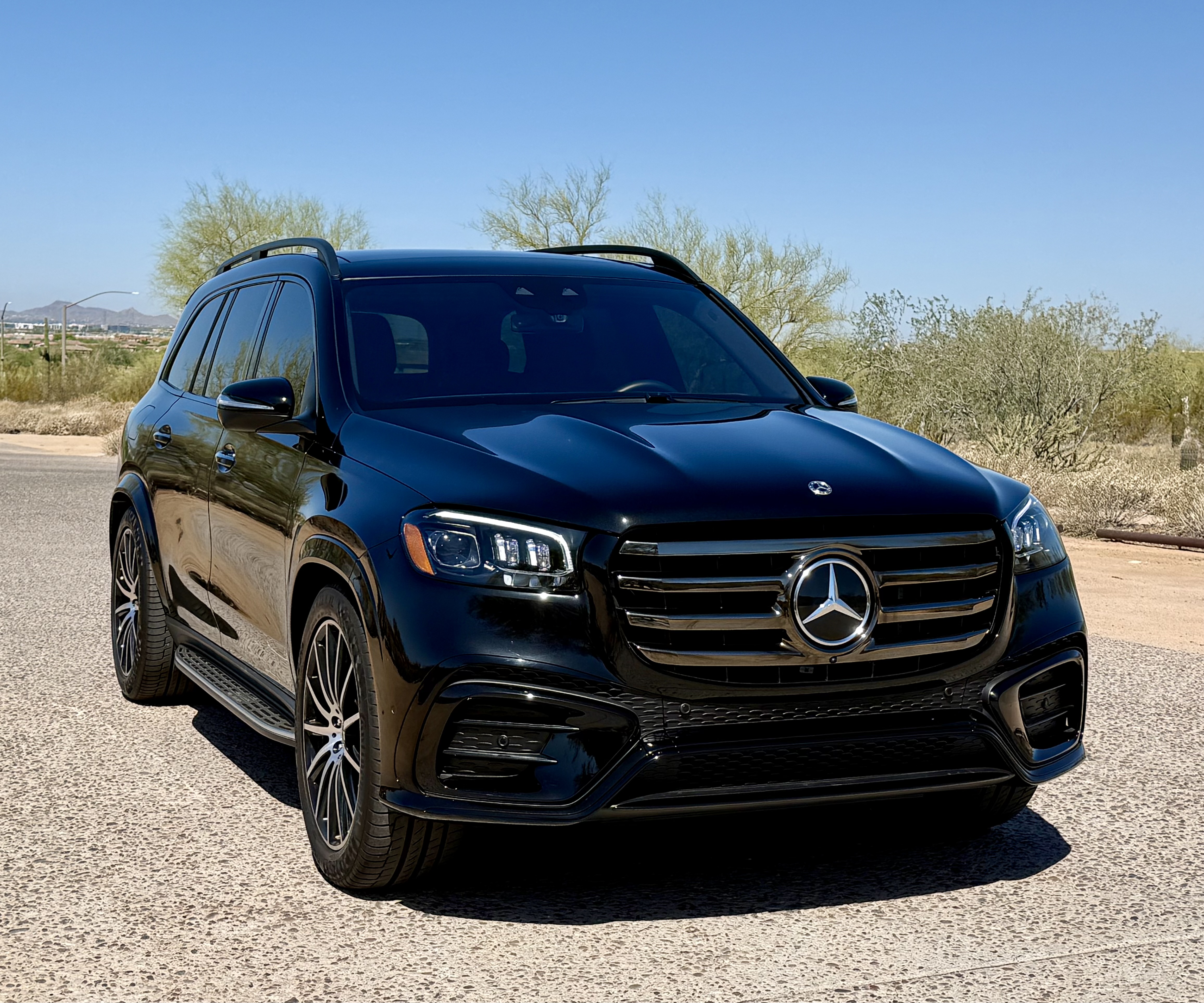 Used 2024 Mercedes-Benz GLS 580 4MATIC image 5