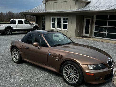 Used 2001 BMW Z3 3.0i image 1
