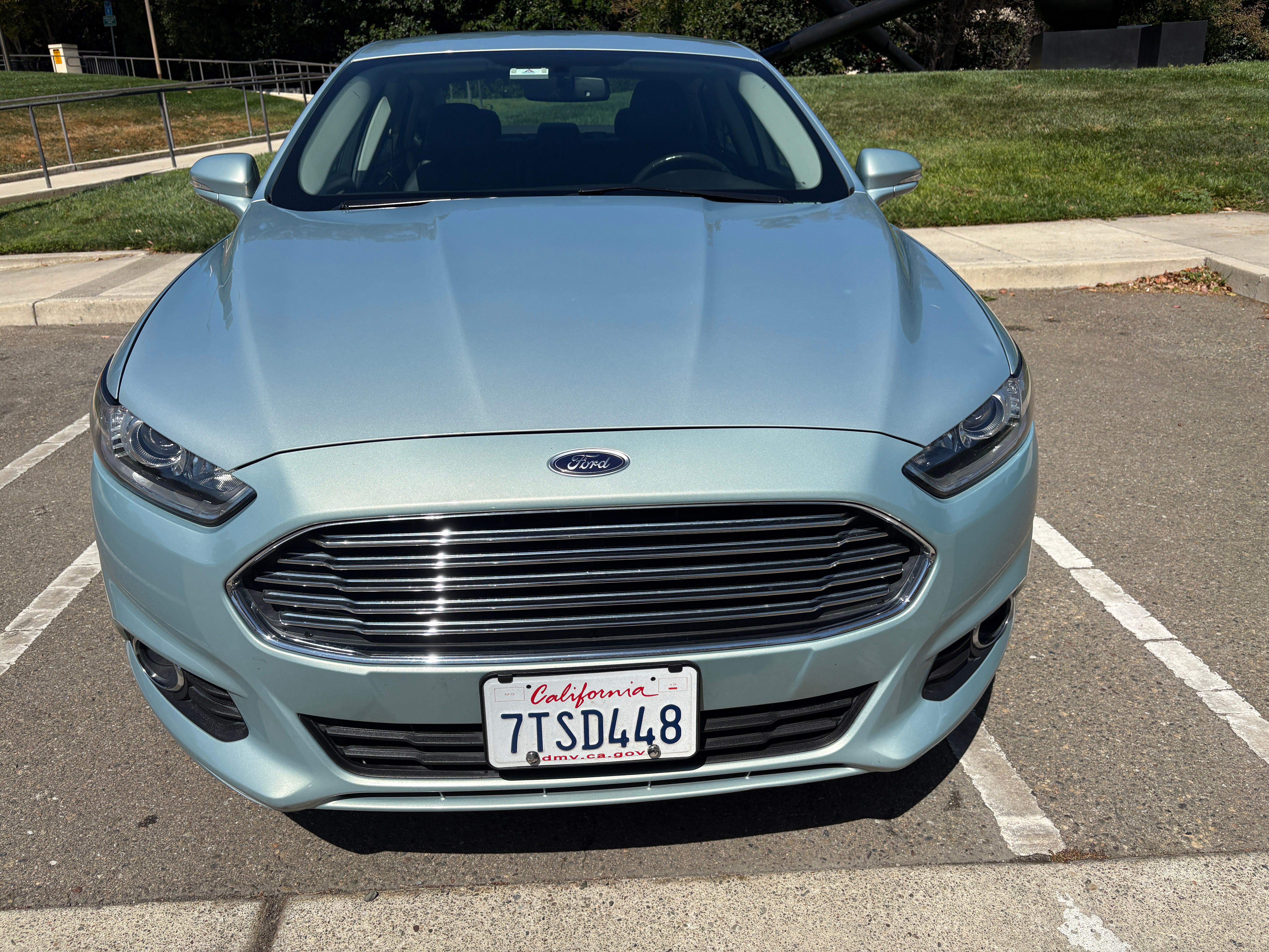 Used 2014 Ford Fusion SE FWD image 4