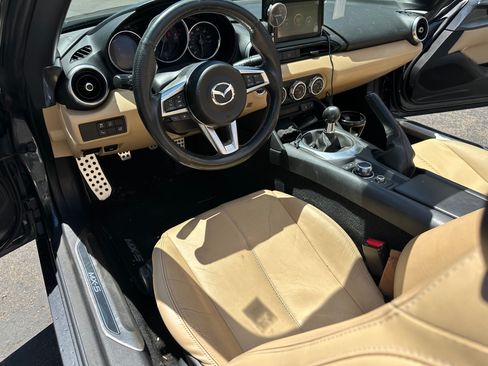 Used 2016 MAZDA MX-5 Miata Grand Touring RWD image 16