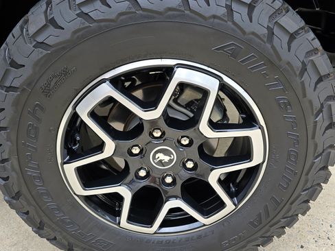 Used 2022 Ford Bronco Outer Banks image 21