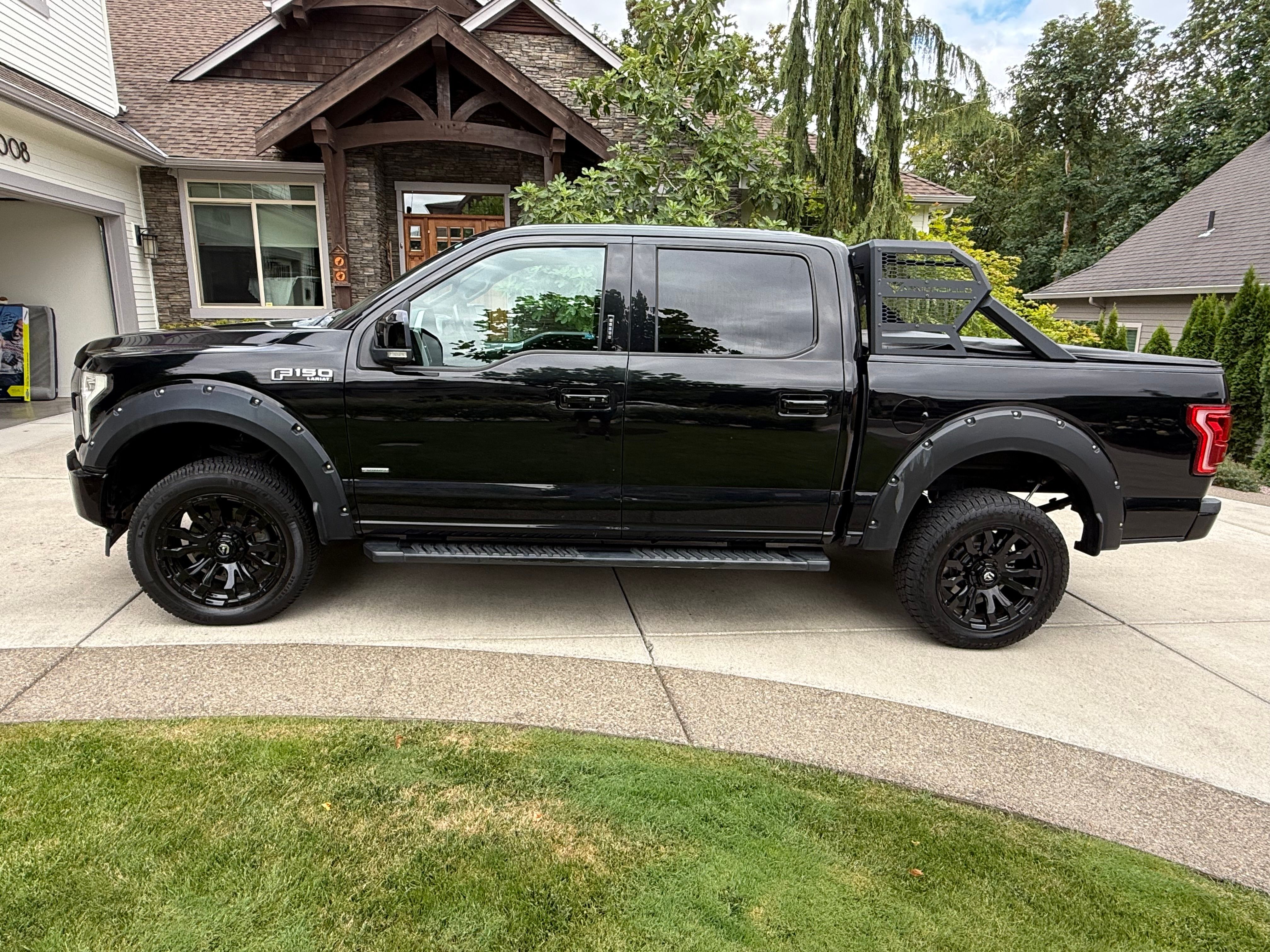Used 2017 Ford F150 Lariat w/ Equipment Group 502A Luxury AWD/4WD image 2