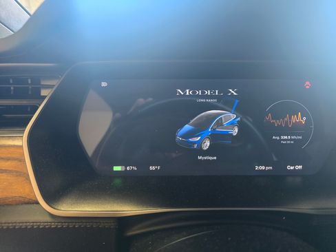 Used 2020 Tesla Model X image 14
