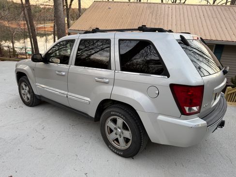 Used 2006 Jeep Grand Cherokee Limited image 6