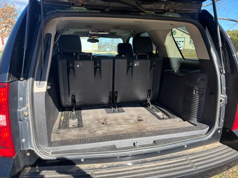 Used 2011 Chevrolet Tahoe LT image 14