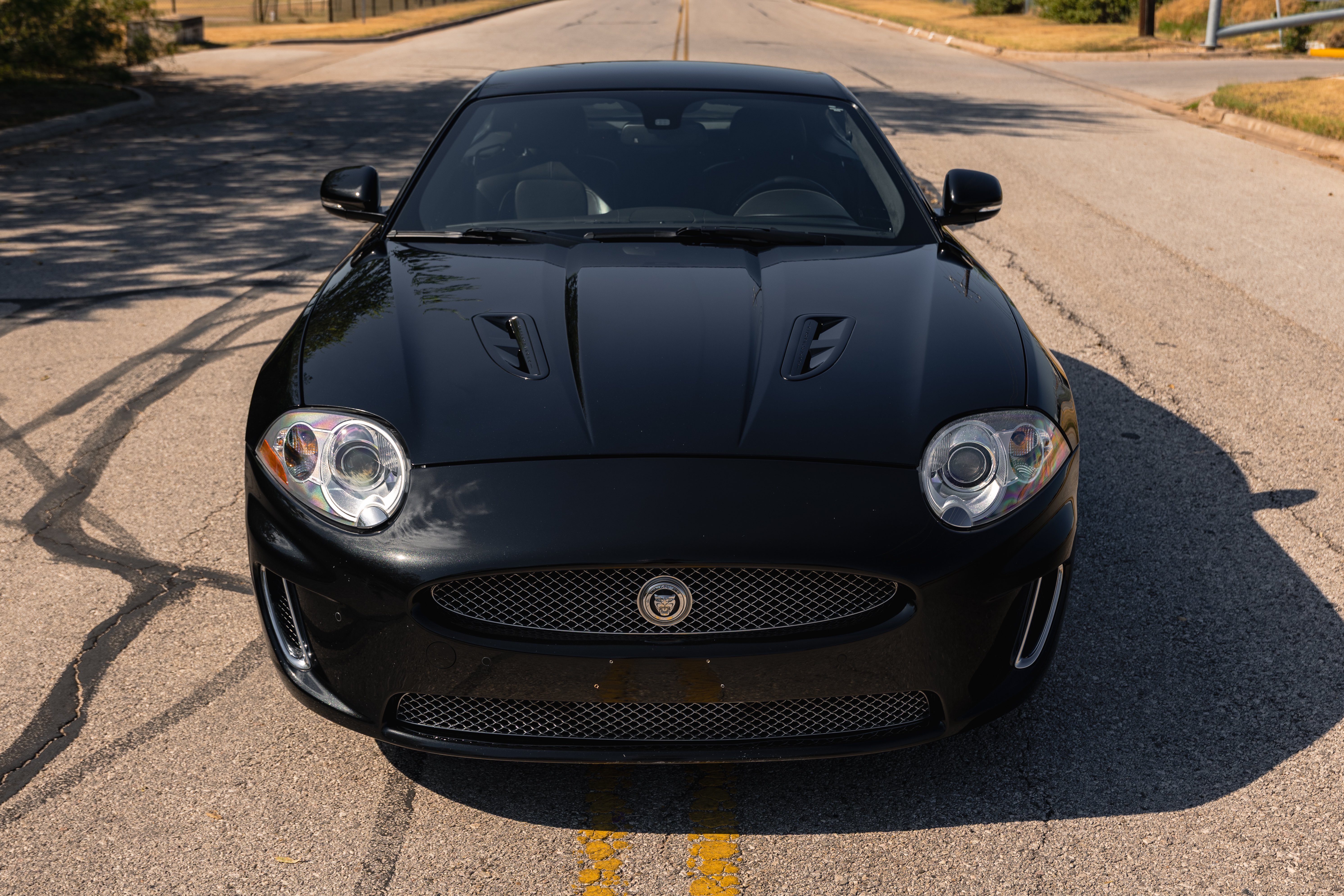 Used 2011 Jaguar XK R RWD image 2