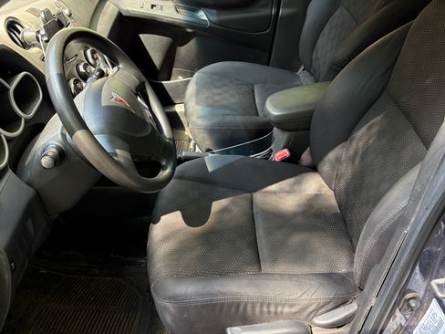 Used 2009 Pontiac Vibe AWD w/ Preferred Package image 6