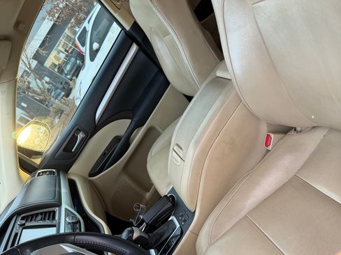 Used 2015 Toyota Highlander XLE image 12