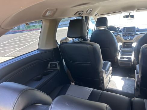 Used 2019 Honda Odyssey LX image 15