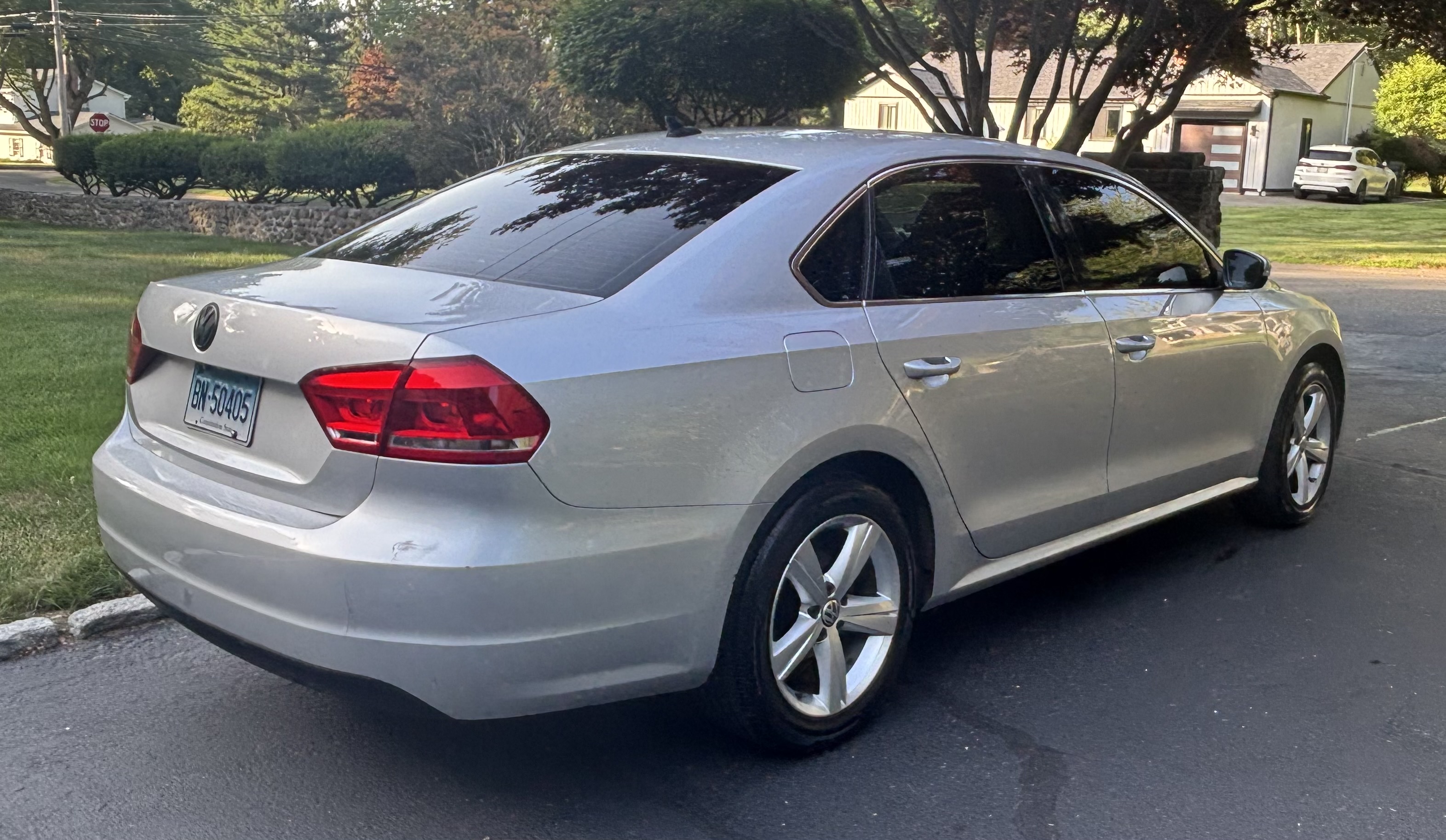 Used 2014 Volkswagen Passat 1.8T SE FWD image 6