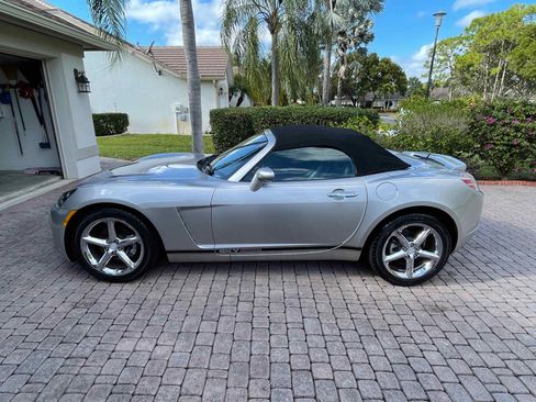 Used 2007 Saturn Sky Red Line RWD image 8