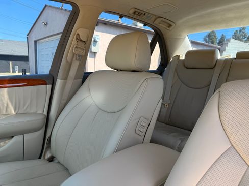 Used 2004 Lexus LS 430 RWD image 27
