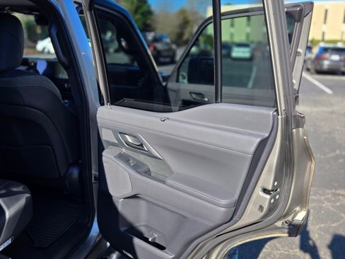 Used 2024 Lexus GX 550 image 17