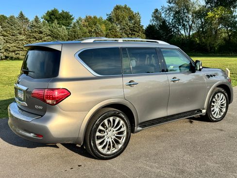 Used 2015 INFINITI QX80 4WD w/ 22" Wheel Package image 8