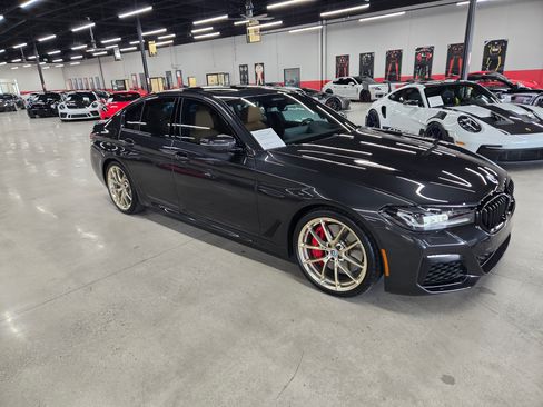 Used 2023 BMW M550i xDrive w/ Executive Package image 4