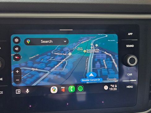 Used 2021 Volkswagen Atlas Cross Sport SE w/ Panoramic Sunroof Package image 25