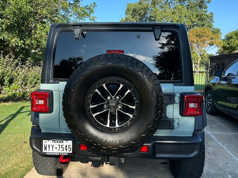 Used 2024 Jeep Wrangler Unlimited Rubicon w/ XTREMEE 35" Tire Package image 4