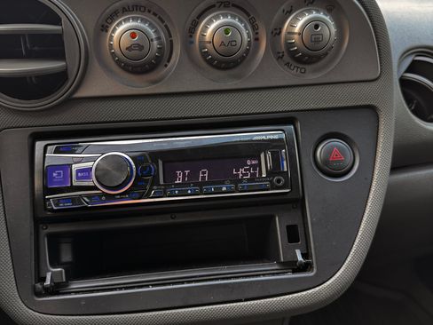 Used 2003 Acura RSX Sport Coupe 2D image 10