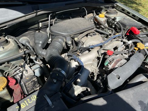 Used 2009 Subaru Outback 2.5i Limited image 11