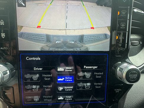 Used 2020 RAM 3500 Laramie image 9