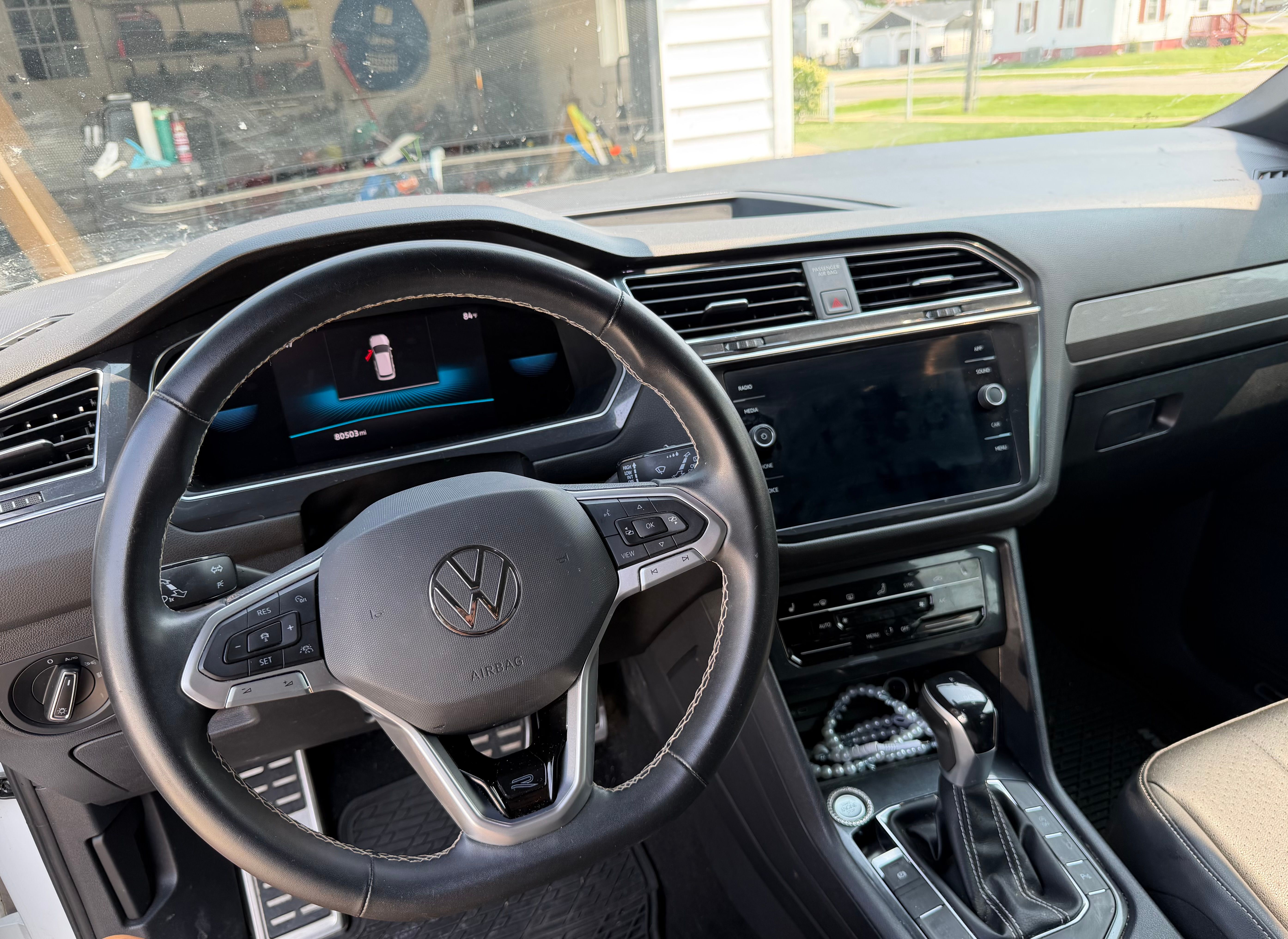 Used 2023 Volkswagen Tiguan SE R-Line FWD image 5