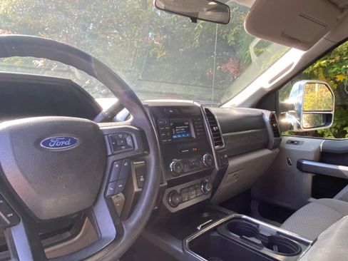 Used 2019 Ford F250 XLT w/ XLT Value Package image 10