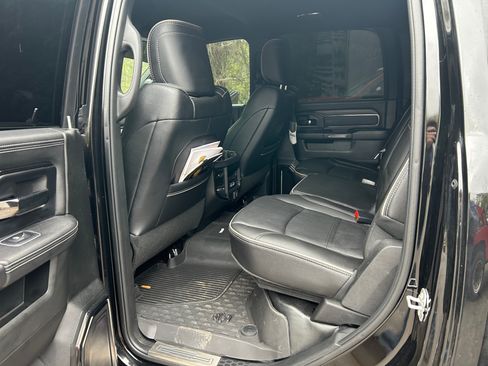 Used 2023 RAM 5500 4x4 Crew Cab image 13