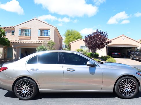 Used 2024 Mercedes-Benz C 300 Sedan image 9